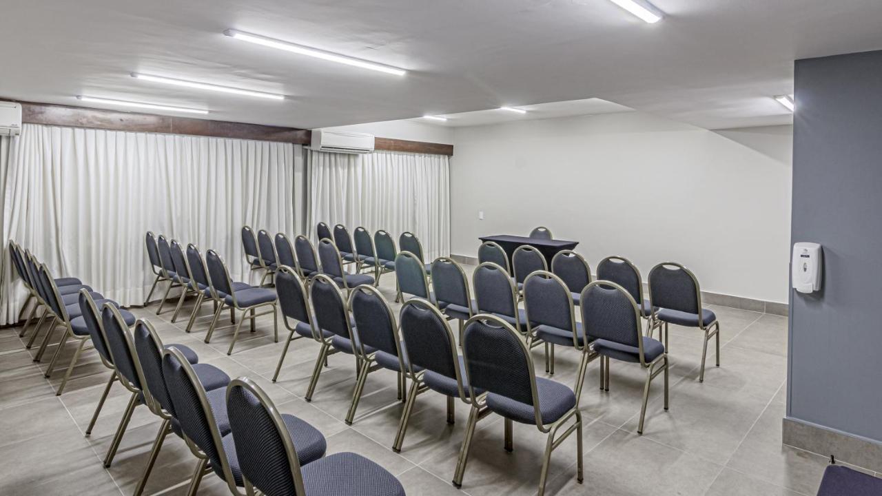 Hotel Deville Express Cascavel Cascavel  Eksteriør bilde