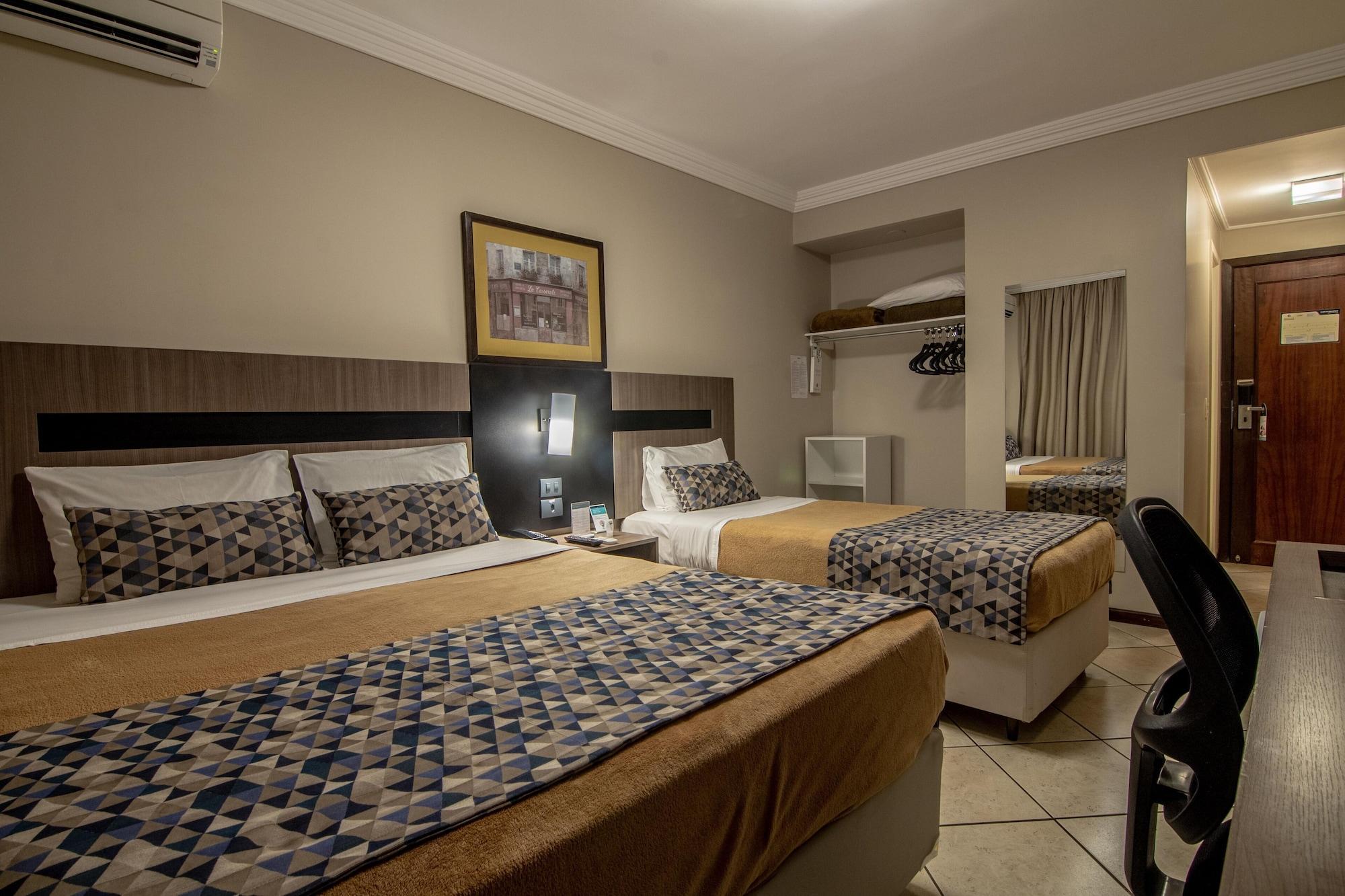 Hotel Deville Express Cascavel Cascavel  Eksteriør bilde