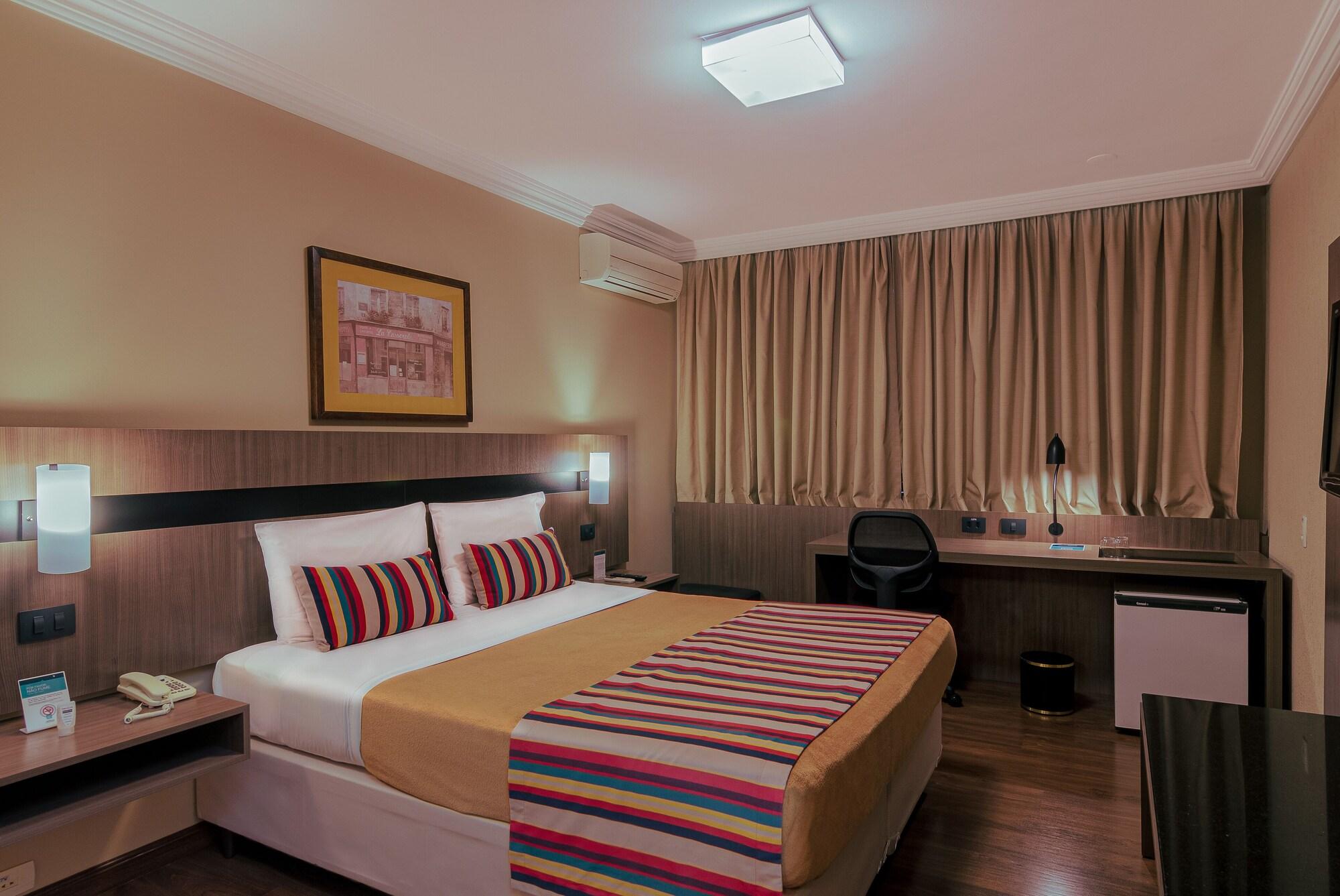 Hotel Deville Express Cascavel Cascavel  Eksteriør bilde