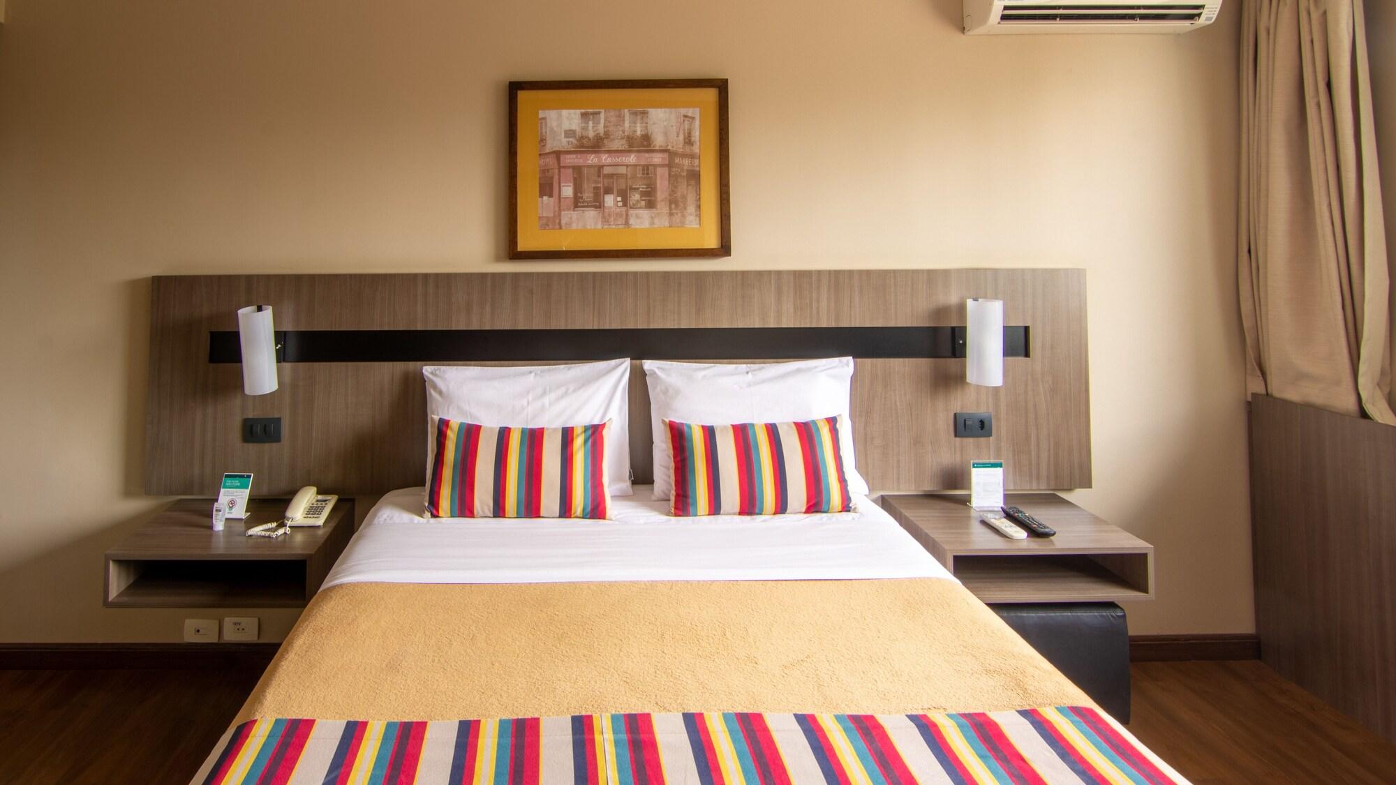 Hotel Deville Express Cascavel Cascavel  Eksteriør bilde