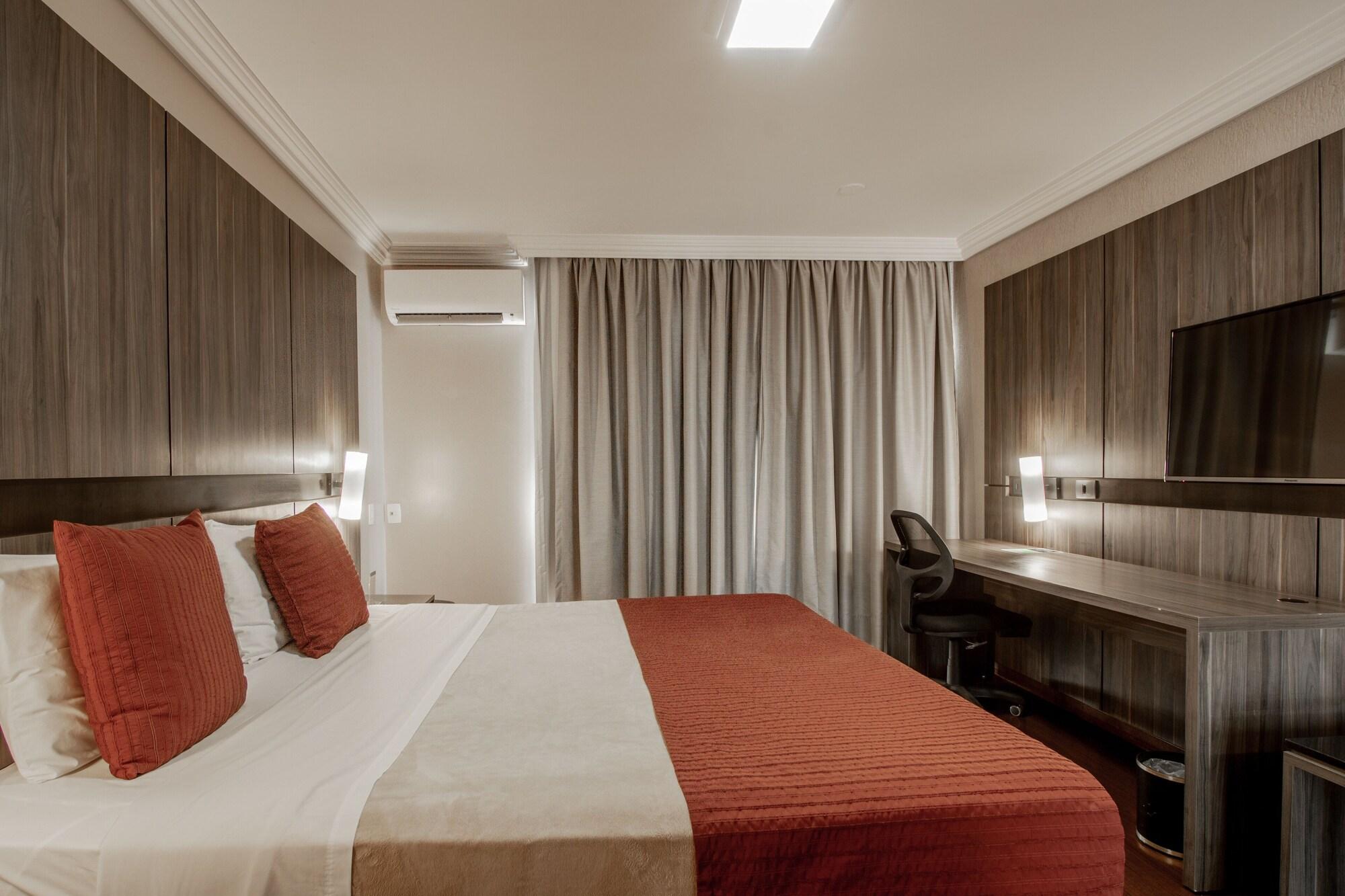 Hotel Deville Express Cascavel Cascavel  Eksteriør bilde