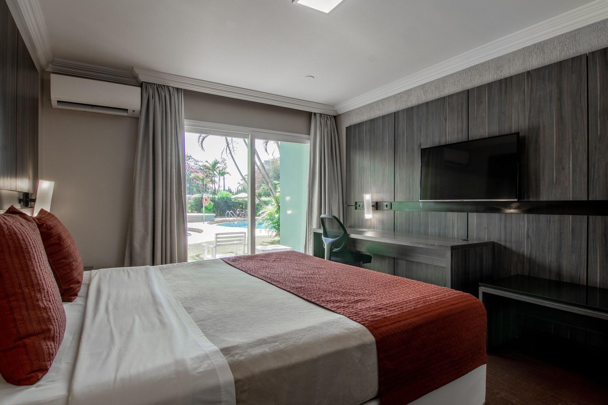 Hotel Deville Express Cascavel Cascavel  Eksteriør bilde