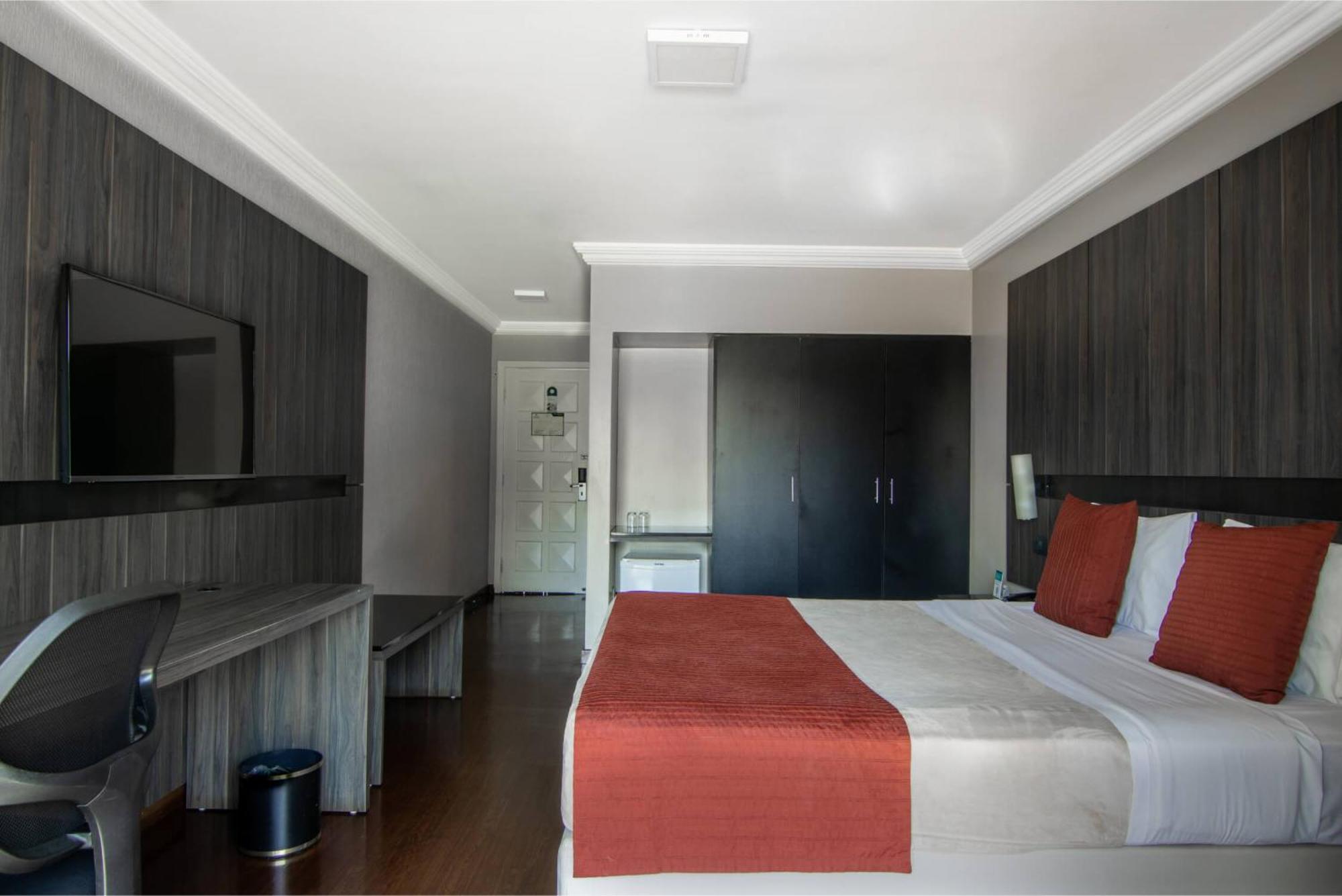 Hotel Deville Express Cascavel Cascavel  Eksteriør bilde