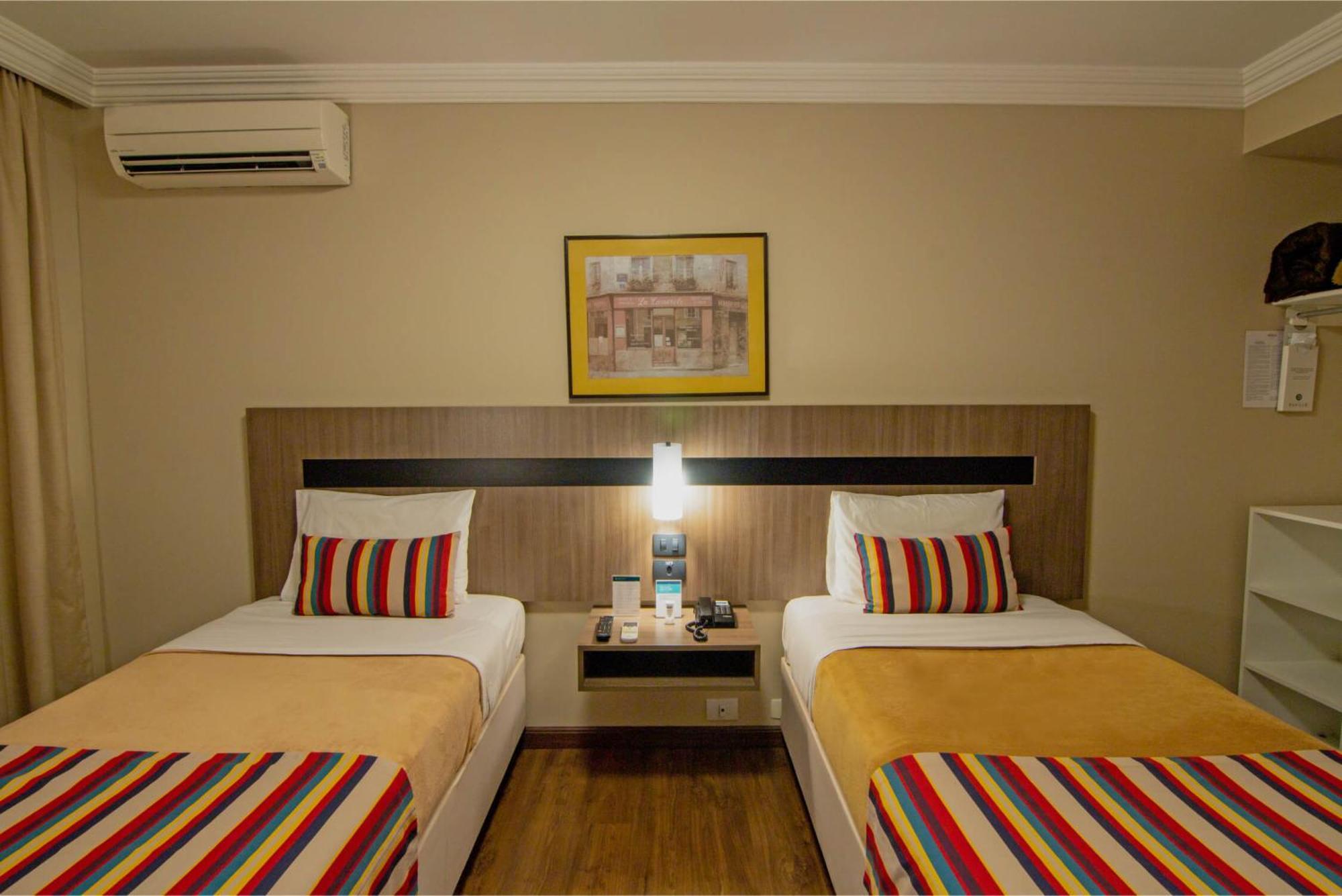 Hotel Deville Express Cascavel Cascavel  Eksteriør bilde