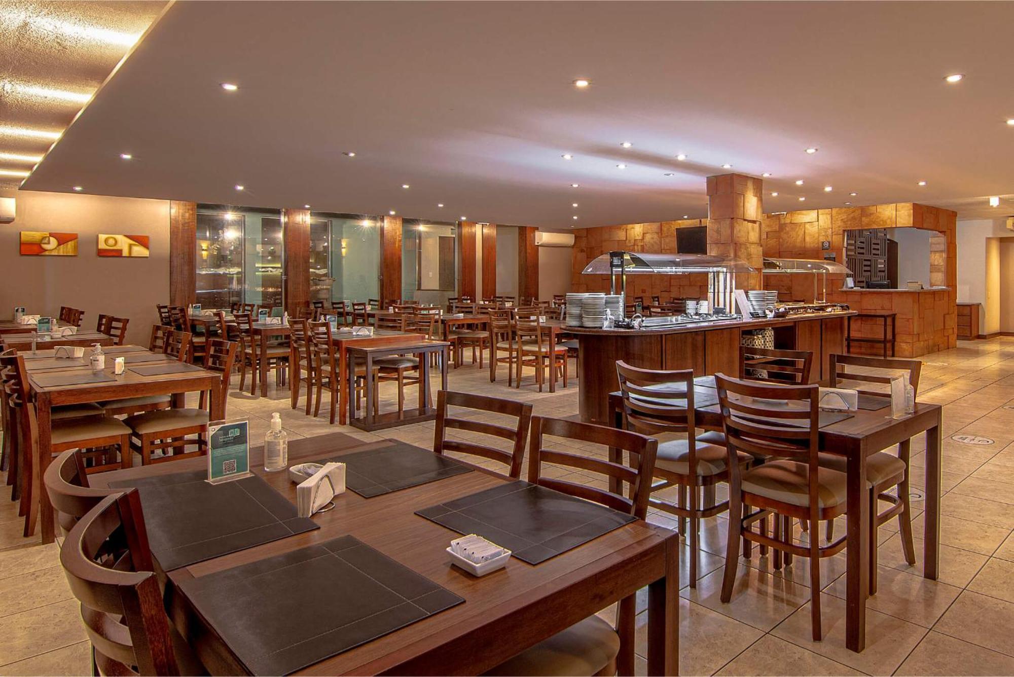 Hotel Deville Express Cascavel Cascavel  Eksteriør bilde
