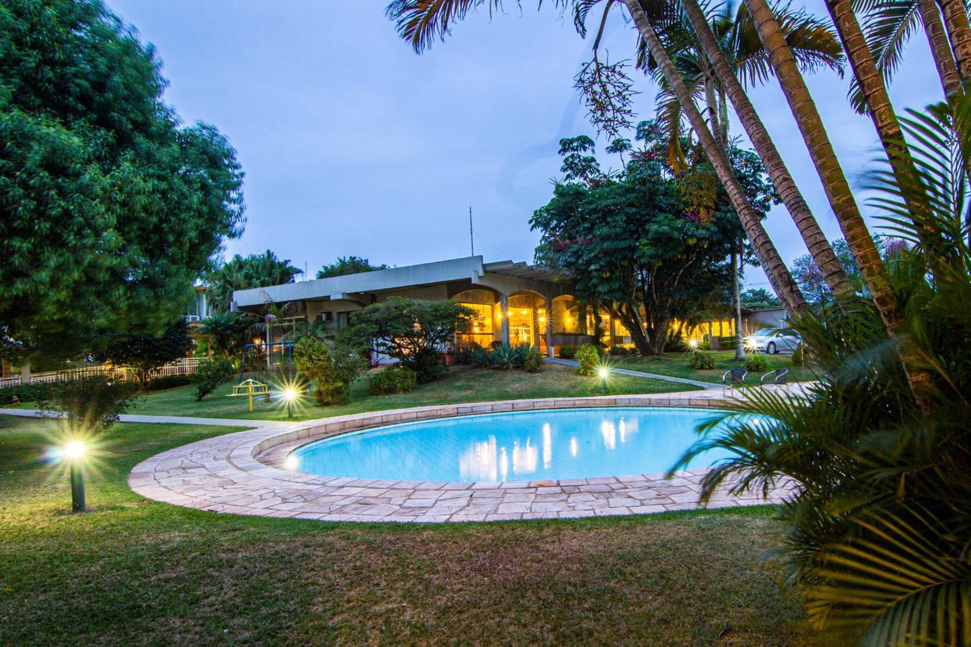 Hotel Deville Express Cascavel Cascavel  Eksteriør bilde